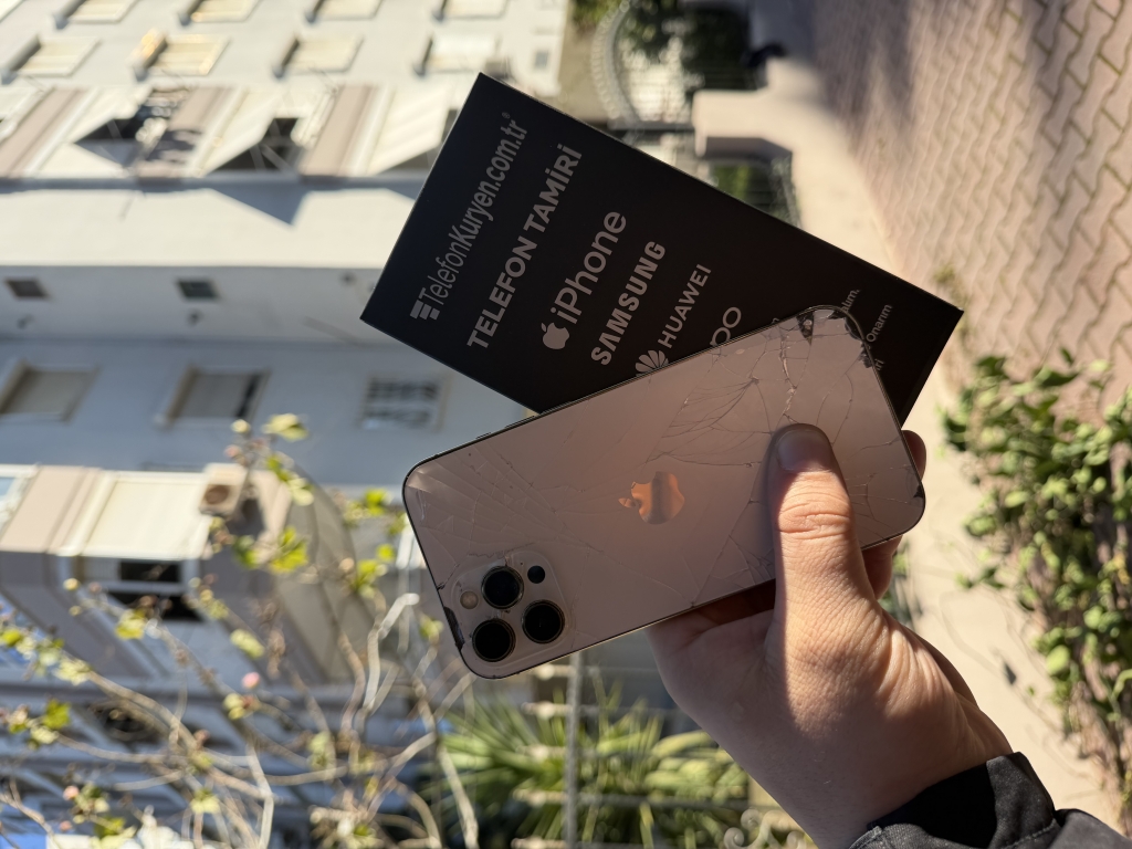 iPhone 12 Pro Batarya Değişimi Antalya