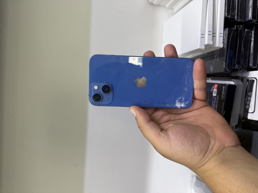 iPhone 13 Batarya Değişimi Batarya Şişmesi Antalya