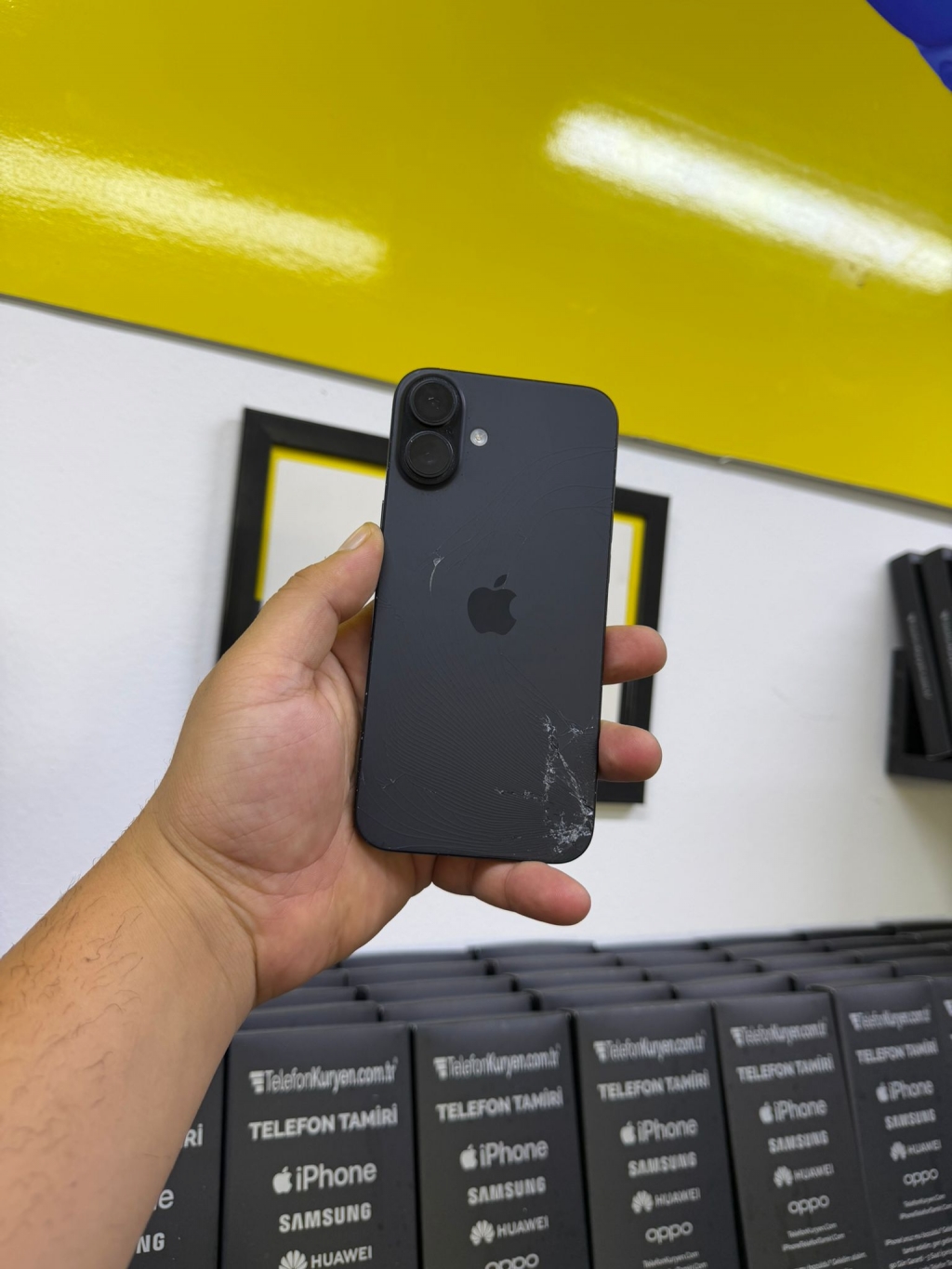 iPhone 15 Pro Max Batarya Değişimi Antalya