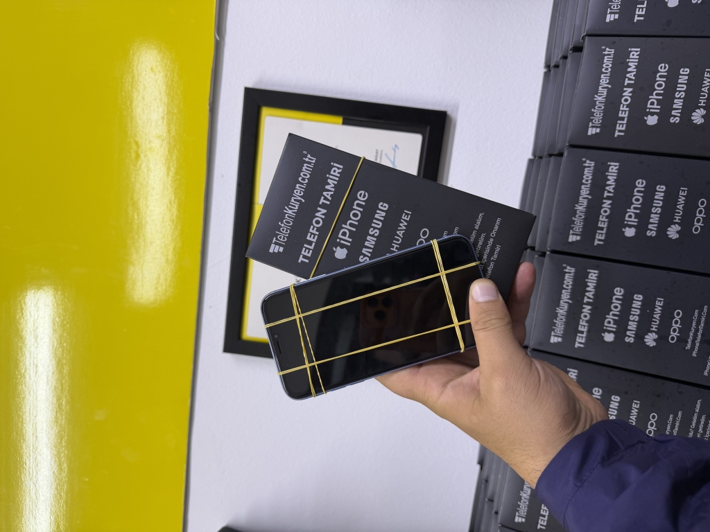 iPhone X’ten iPhone 17 Pro Max’e Kadar Ekran Değişimi Antalya